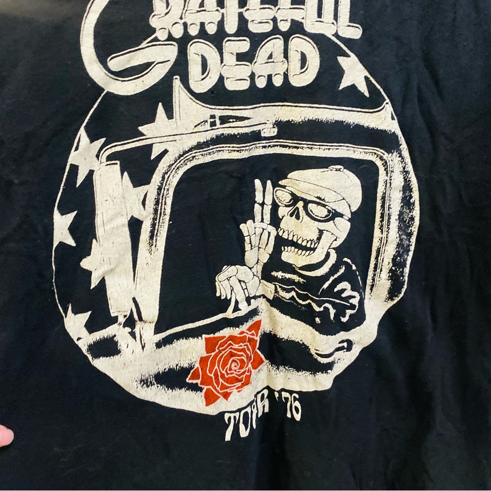 MadeWorn Grateful Dead Tour 76 Distressed Graphic Tee - Picture 4 of 7